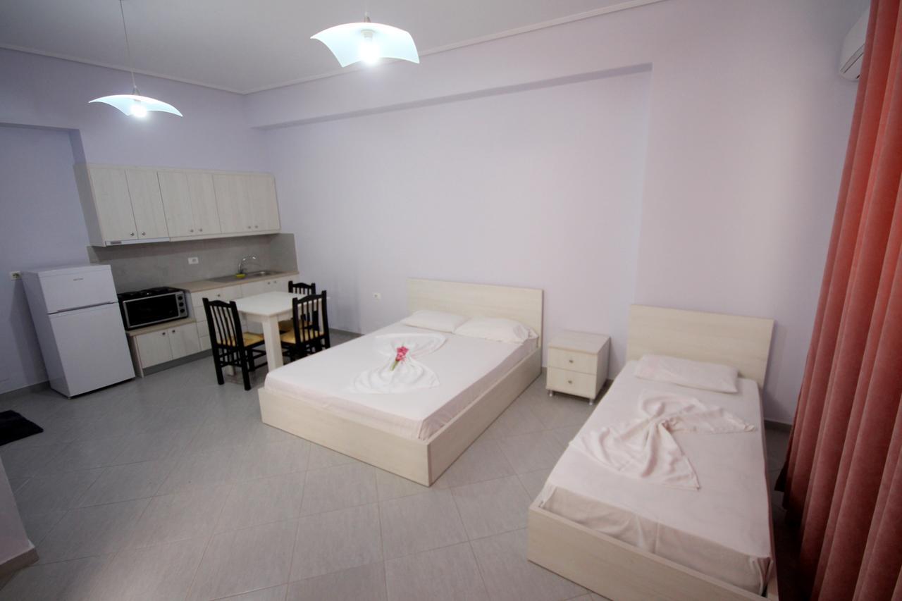 Ideal Holiday Apartments Sarandë Exteriör bild